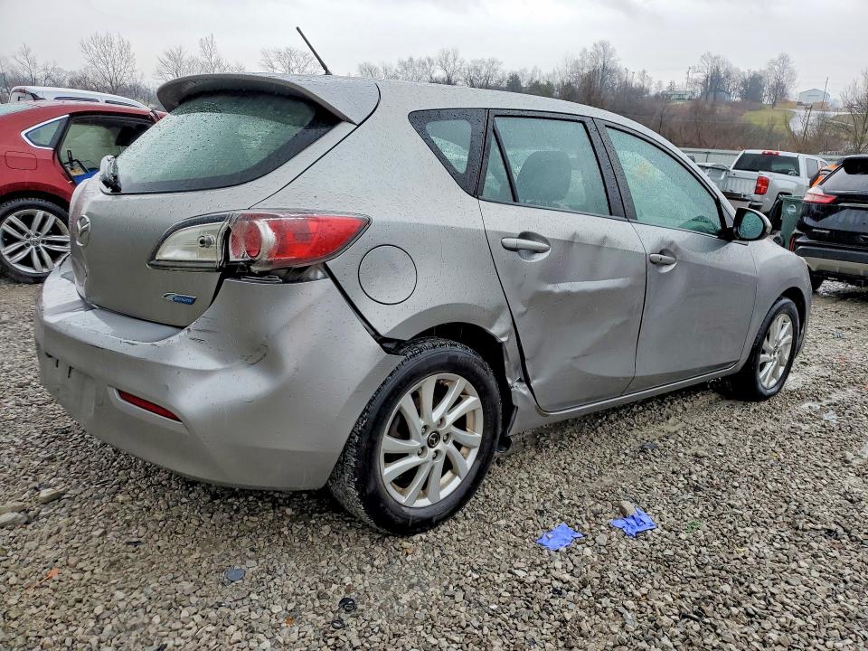 Photo 3 from auction – 2013 MAZDA 3 with VIN JM1BL1L71D1712337