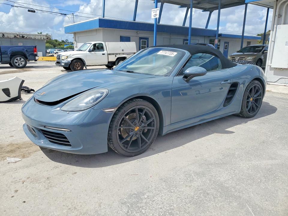 PORSCHE BOXSTER 2017 with VIN WP0CA2A82HS220797 - Photo from auction