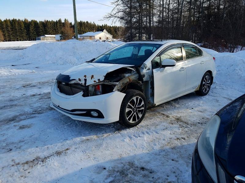 HONDA CIVIC 2015 z numerem VIN 2HGFB2E56FH028315 - Zdjęcie z aukcji