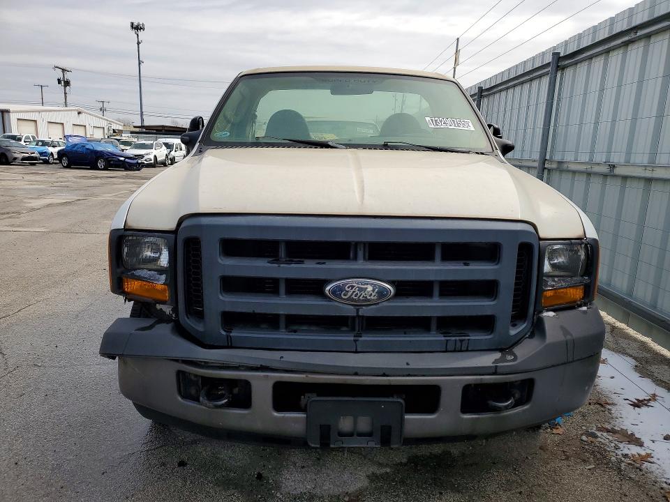 صورة رقم 5 من المزاد - 2006 FORD F250 مع VIN 1FTNF20546EA43604