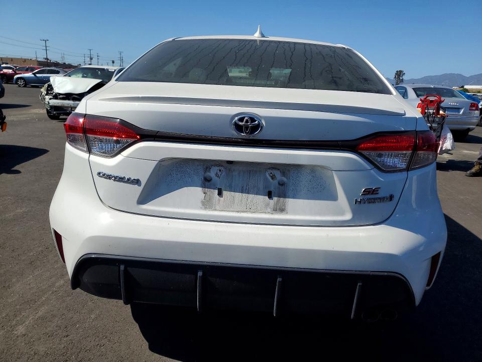 Photo 6 from auction – 2024 TOYOTA COROLLA with VIN JTDBCMFE6R3031694