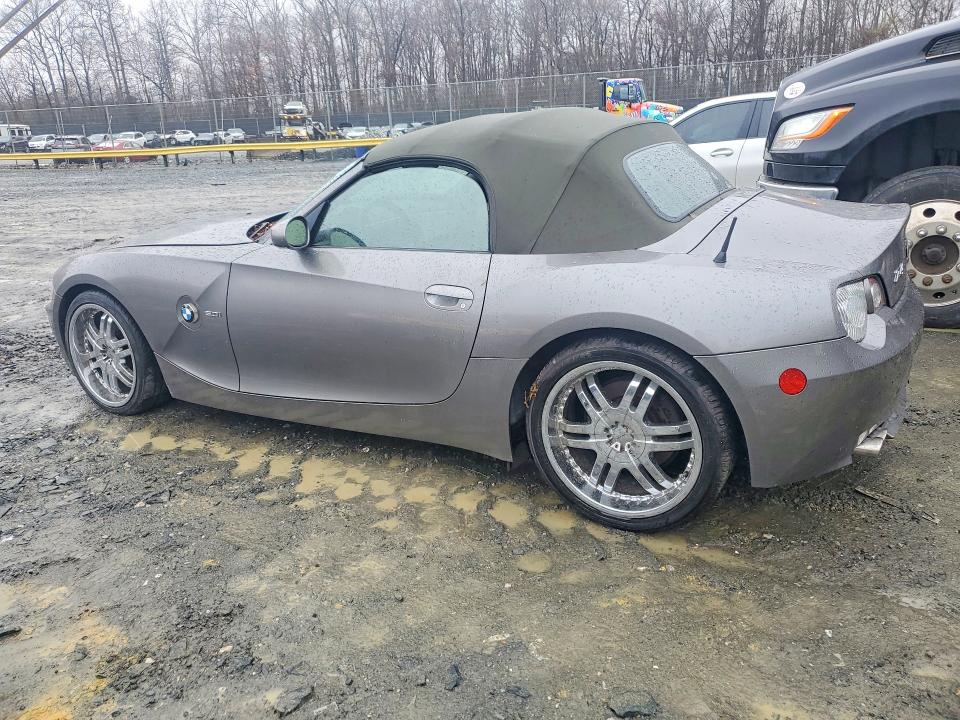 Zdjęcie 2 z aukcji – 2004 BMW Z4 z VIN 4USBT53564LT26100
