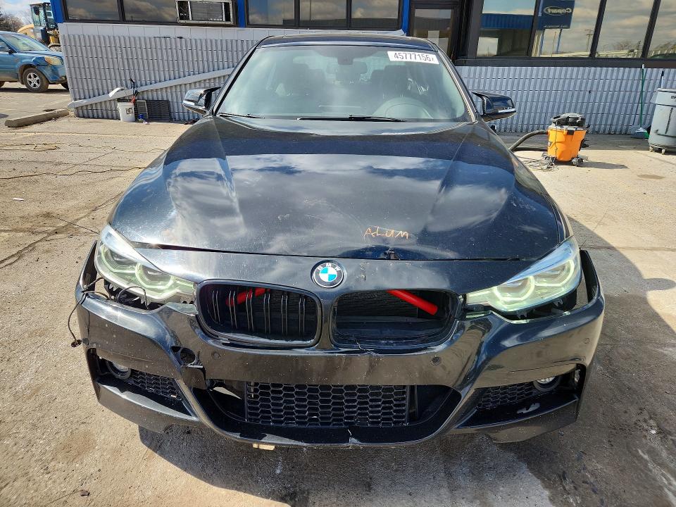 صورة رقم 5 من المزاد - 2017 BMW 330 مع VIN WBA8D9C39HA004956