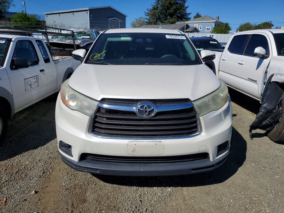 Photo 5 from auction – 2015 TOYOTA HIGHLANDER with VIN 5TDZARFH1FS015313