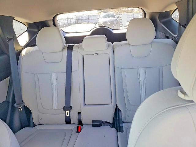 Photo 10 from auction – 2025 HYUNDAI TUCSON with VIN 5NMJBCDE4SH511204