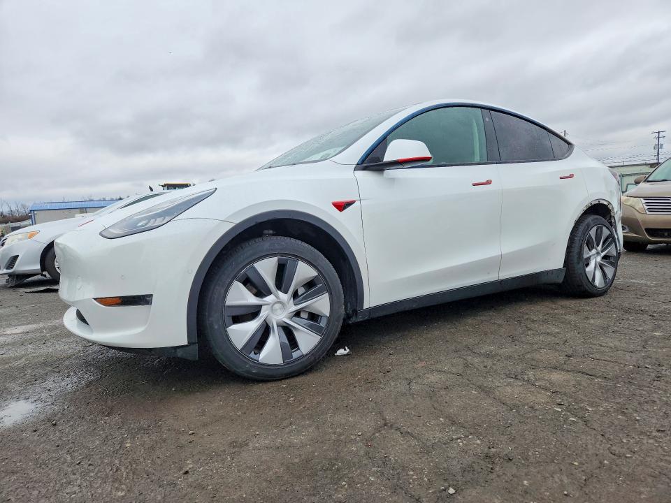 TESLA MODEL Y 2021 with VIN 5YJYGDEEXMF207593 - Photo from auction