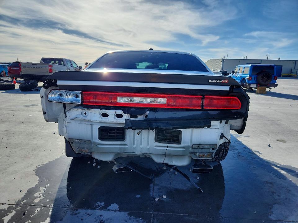 Photo 6 from auction – 2014 DODGE CHALLENGER with VIN 2C3CDYDJ8EH165465