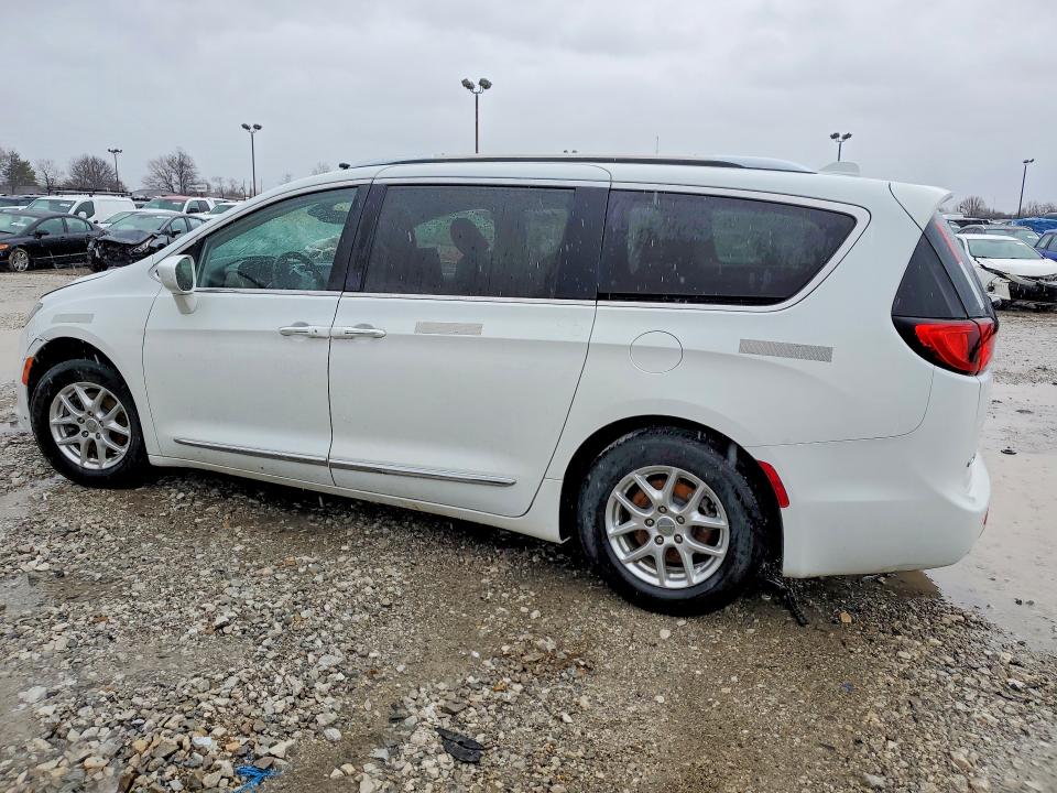 Photo 2 from auction – 2020 CHRYSLER PACIFICA with VIN 2C4RC1BG9LR280686