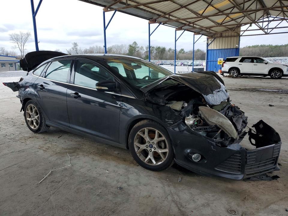Photo 4 from auction – 2014 FORD FOCUS with VIN 1FADP3J27EL292241