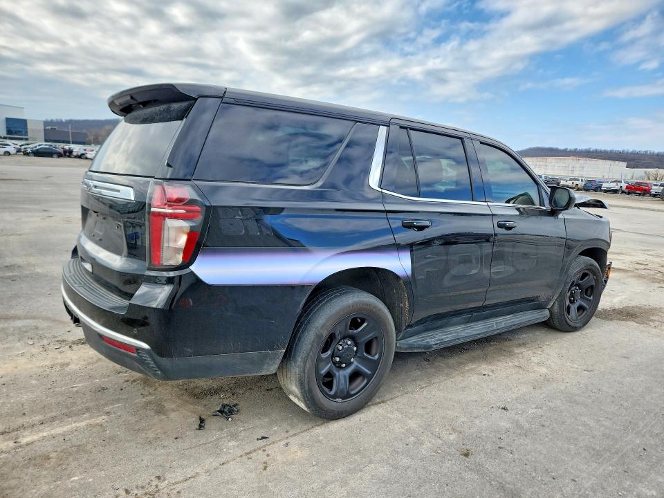 Photo 3 from auction – 2022 CHEVROLET TAHOE with VIN 1GNSCLED2NR245504