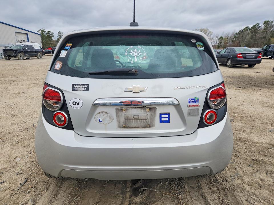 Photo 6 from auction – 2015 CHEVROLET SONIC with VIN 1G1JE6SB6F4106518