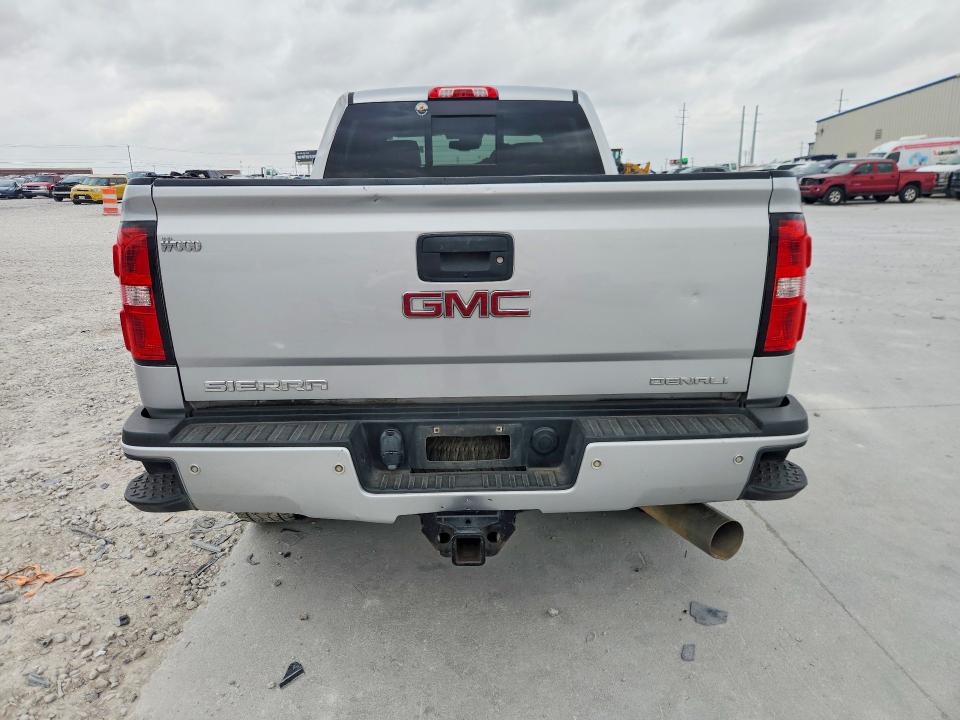 Photo 6 from auction – 2017 GMC SIERRA with VIN 1GT12UEY5HF232400