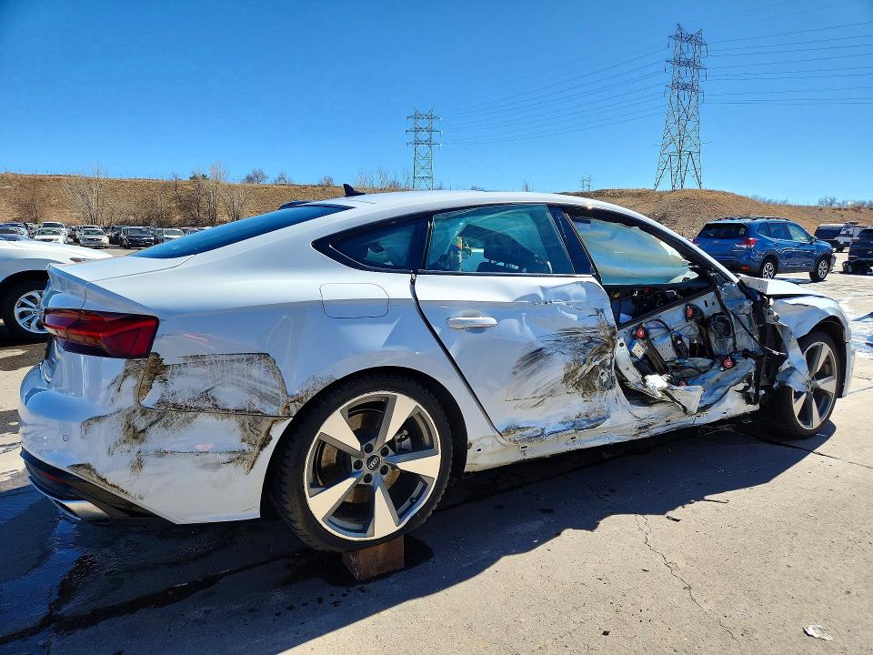 Zdjęcie 3 z aukcji – 2021 AUDI A5 z VIN WAUFACF5XMA007126
