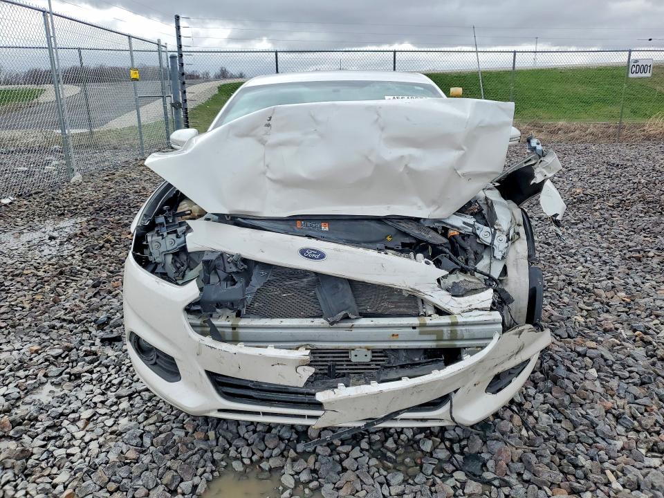 Photo 5 from auction – 2016 FORD FUSION with VIN 3FA6P0T99GR181342