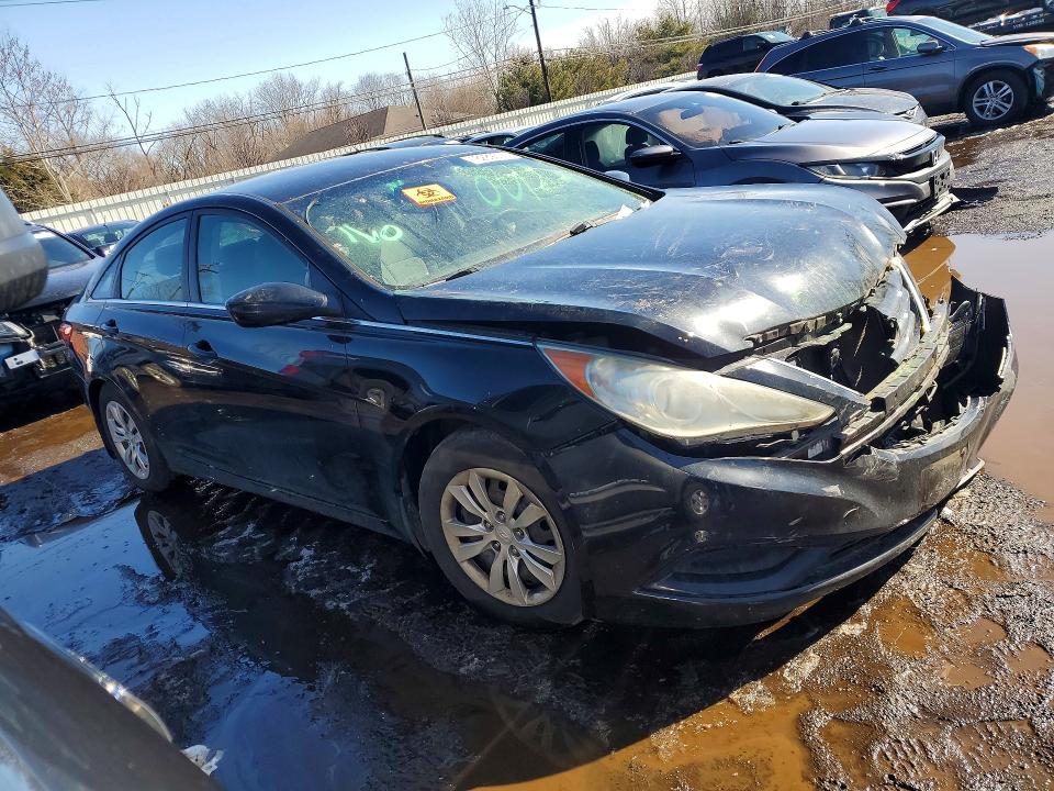Photo 4 from auction – 2011 HYUNDAI SONATA with VIN 5NPEB4AC7BH232536