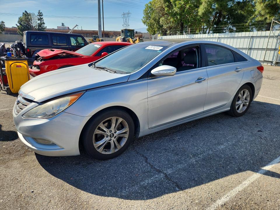 HYUNDAI SONATA 2013 with VIN 5NPEC4AC0DH662067 - Photo from auction