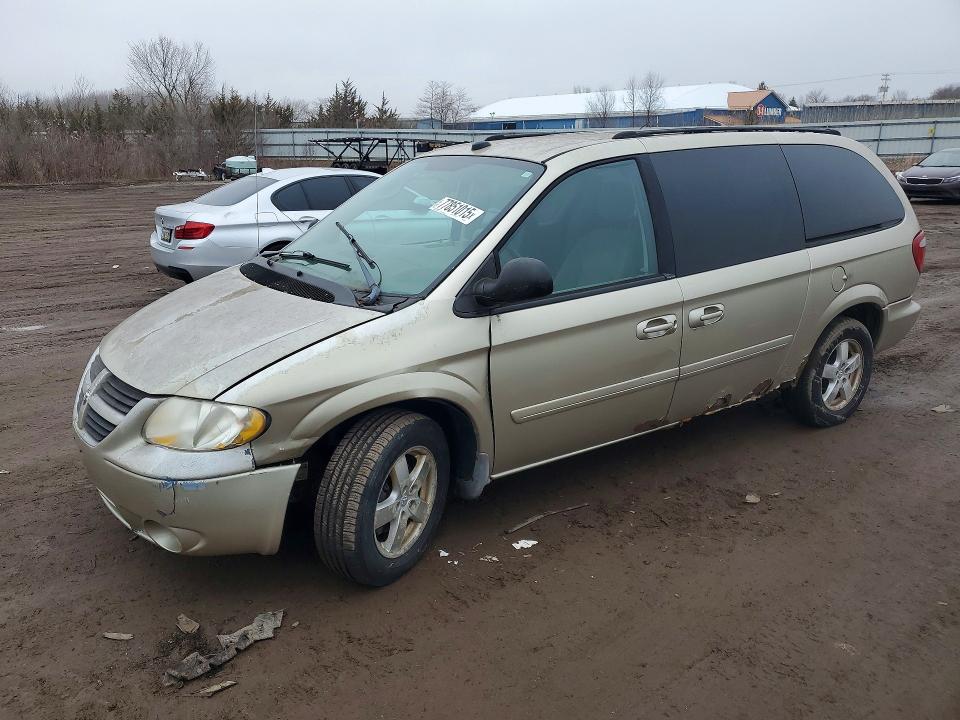 DODGE GRAND CARAVAN 2005 with VIN 2D4GP44L35R397533 - Photo from auction