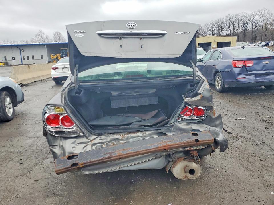 Photo 6 from auction – 2006 TOYOTA CAMRY with VIN 4T1BE32KX6U737682