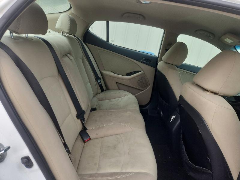 Снимка 10 от търг – 2014 KIA OPTIMA с VIN 5XXGM4A70EG271894