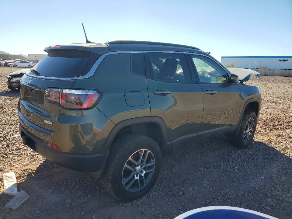 Photo 3 from auction – 2018 JEEP COMPASS with VIN 3C4NJDBB6JT178363
