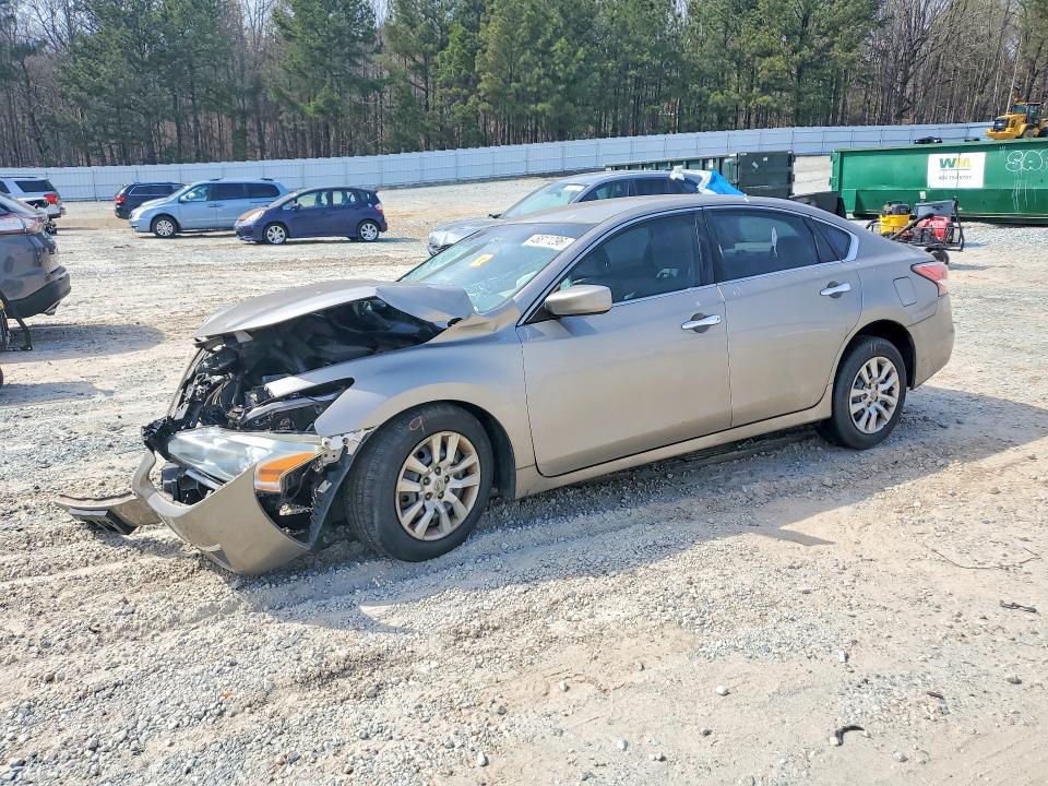 NISSAN ALTIMA 2015 with VIN 1N4AL3APXFN891943 - Photo from auction