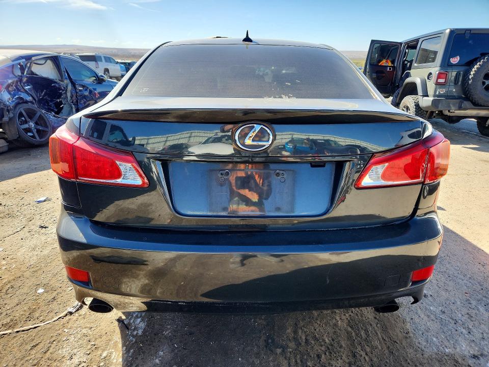 Photo 6 from auction – 2010 LEXUS IS with VIN JTHBF5C22A5109760