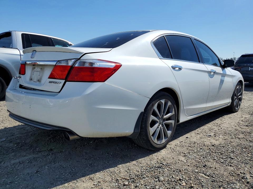Photo 3 from auction – 2015 HONDA ACCORD with VIN 1HGCR2F59FA185641