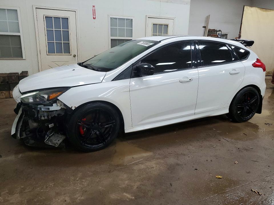 FORD FOCUS 2017 with VIN 1FADP3L99HL204479 - Photo from auction