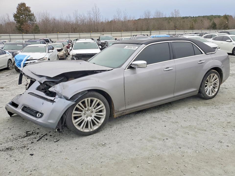 CHRYSLER 300C 2014 with VIN 2C3CCAEG7EH255459 - Photo from auction