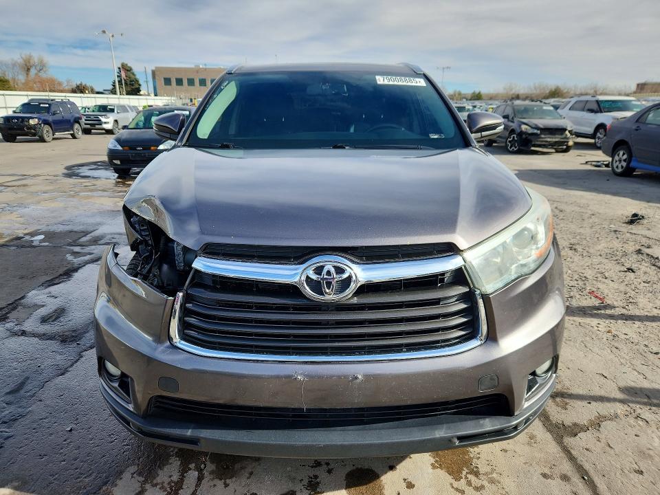 Photo 5 from auction – 2016 TOYOTA HIGHLANDER with VIN 5TDJKRFH0GS250491