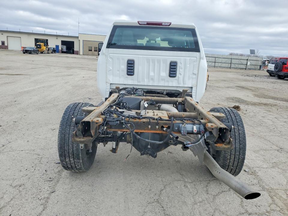 Photo 6 from auction – 2024 CHEVROLET SILVERADO with VIN 1GB5YSE74RF325328
