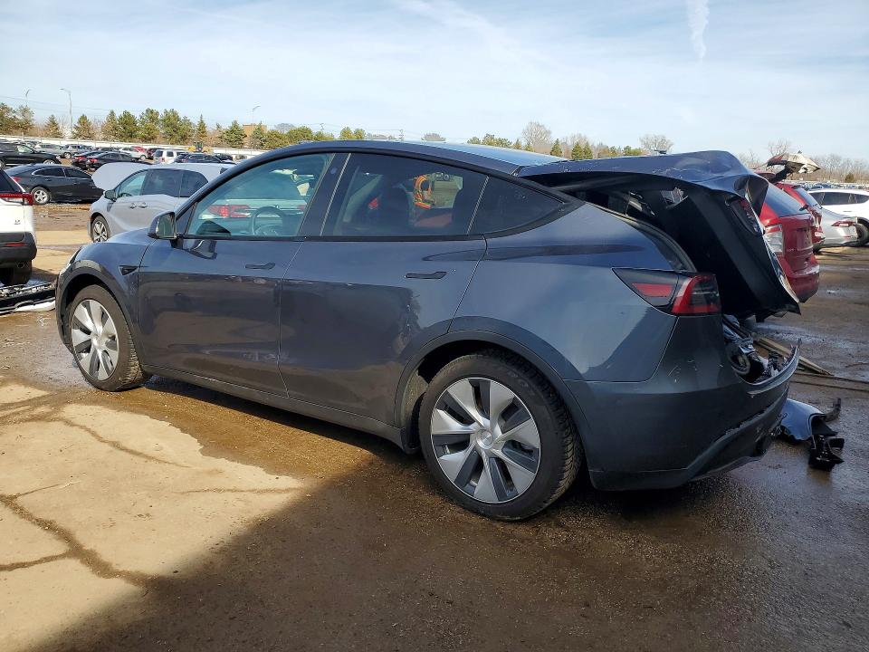 Фото 2 с аукциона – 2023 TESLA MODEL Y с VIN 7SAYGAEE9PF594272