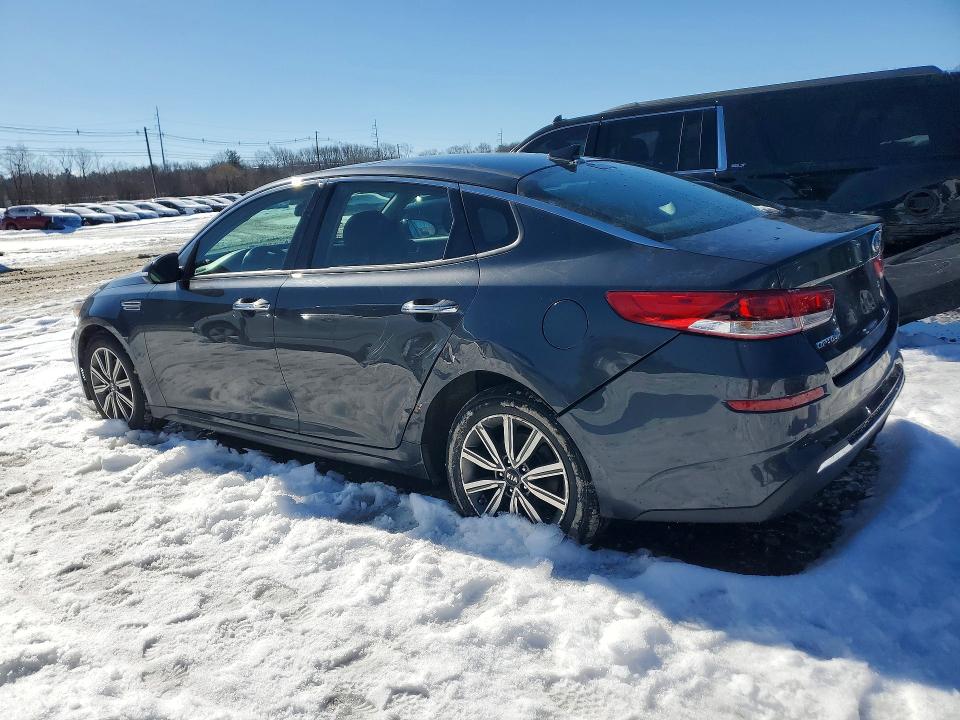 Photo 2 from auction – 2019 KIA OPTIMA with VIN 5XXGT4L35KG296167