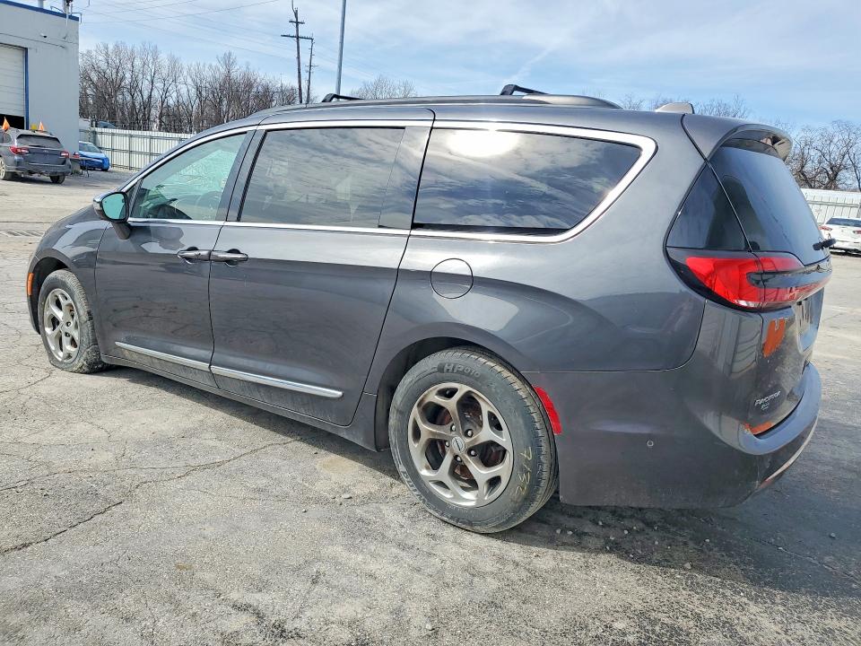 Photo 2 from auction – 2022 CHRYSLER PACIFICA with VIN 2C4RC1GG7NR140664
