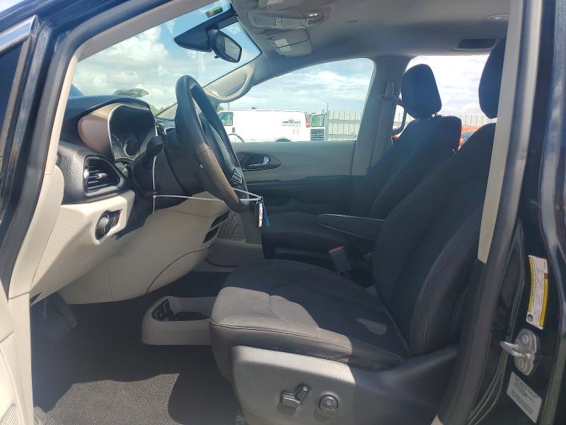 Photo 7 from auction – 2017 CHRYSLER PACIFICA with VIN 2C4RC1DG5HR609064
