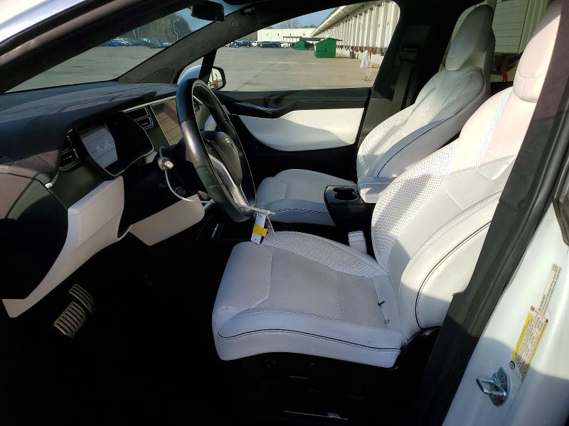 Photo 7 from auction – 2016 TESLA MODEL X with VIN 5YJXCAE44GF001042