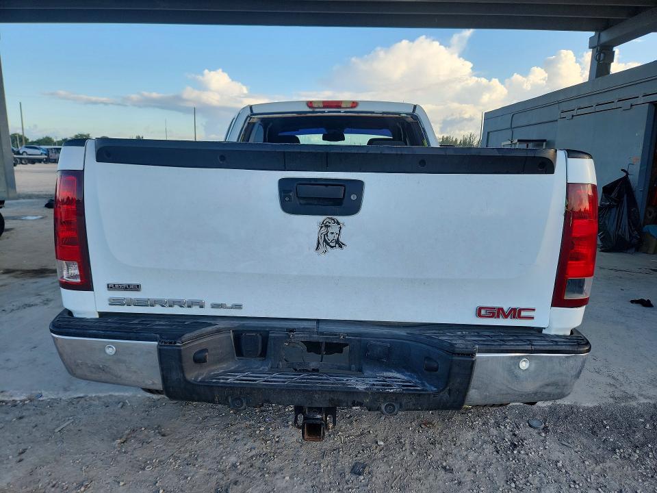 Photo 6 from auction – 2011 GMC SIERRA with VIN 1GTR2VE33BZ117569