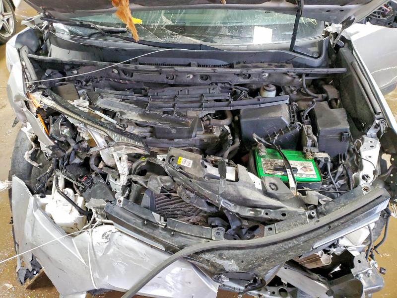 Photo 11 from auction – 2018 TOYOTA RAV4 with VIN JTMZFREV3JJ195781