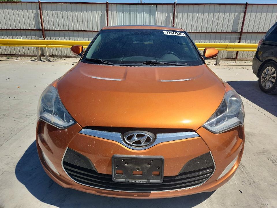 Photo 5 from auction – 2015 HYUNDAI VELOSTER with VIN KMHTC6AD4FU238780