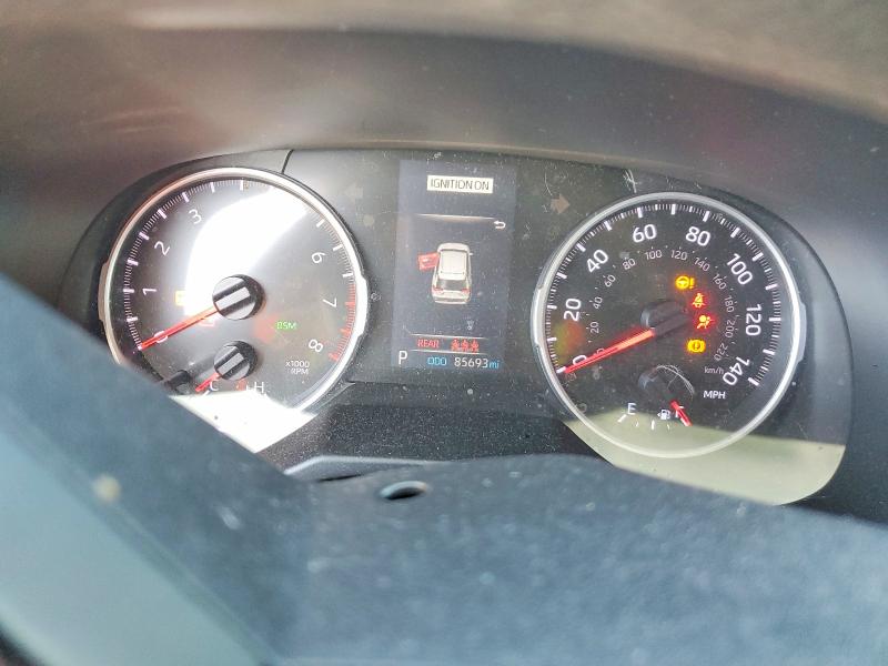Photo 9 from auction – 2019 TOYOTA RAV4 with VIN 2T3W1RFV3KC001903