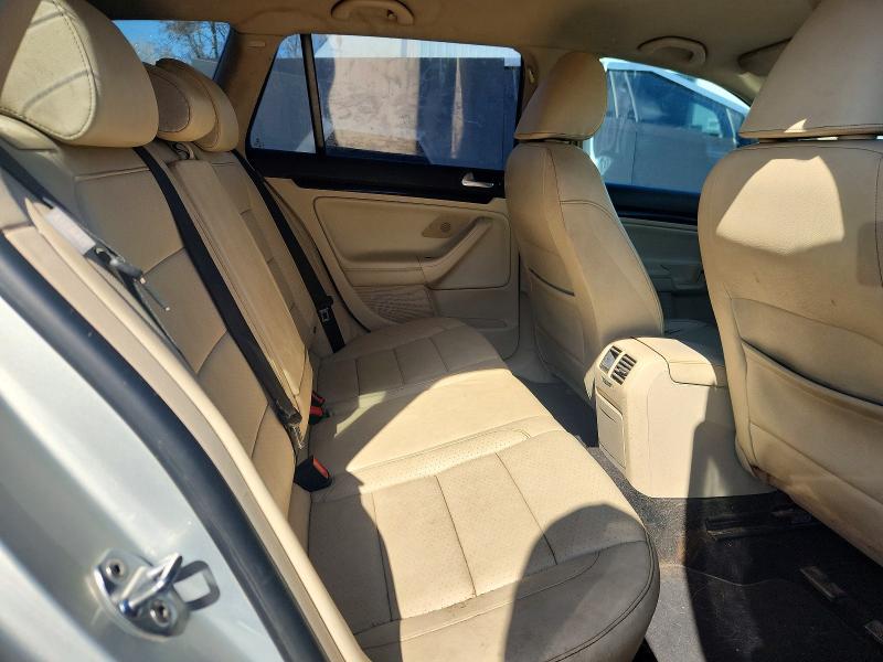Photo 10 from auction – 2011 VOLKSWAGEN JETTA with VIN 3VWPL8AJ7BM656592