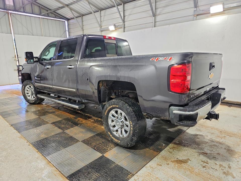 Photo 2 from auction – 2016 CHEVROLET SILVERADO with VIN 1GC4K0C81GF220641