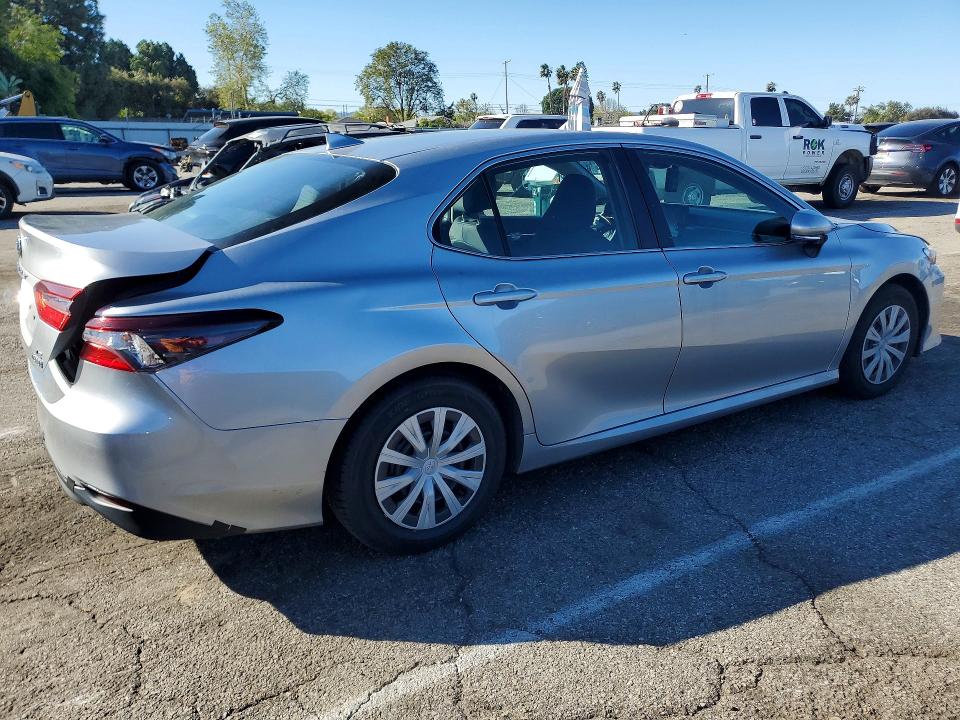 Photo 3 from auction – 2024 TOYOTA CAMRY with VIN 4T1H31AK9RU625918