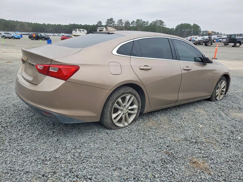 Photo 3 from auction – 2018 CHEVROLET MALIBU with VIN 1G1ZD5STXJF168347