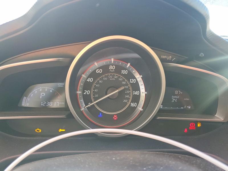 Photo 9 from auction – 2015 MAZDA 3 with VIN 3MZBM1V72FM229078
