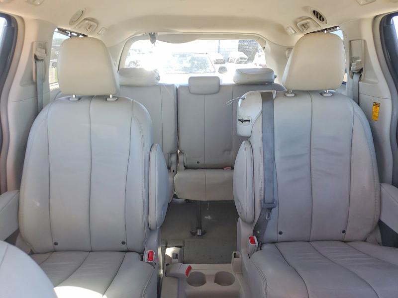 Photo 10 from auction – 2014 TOYOTA SIENNA with VIN 5TDYK3DC8ES461177