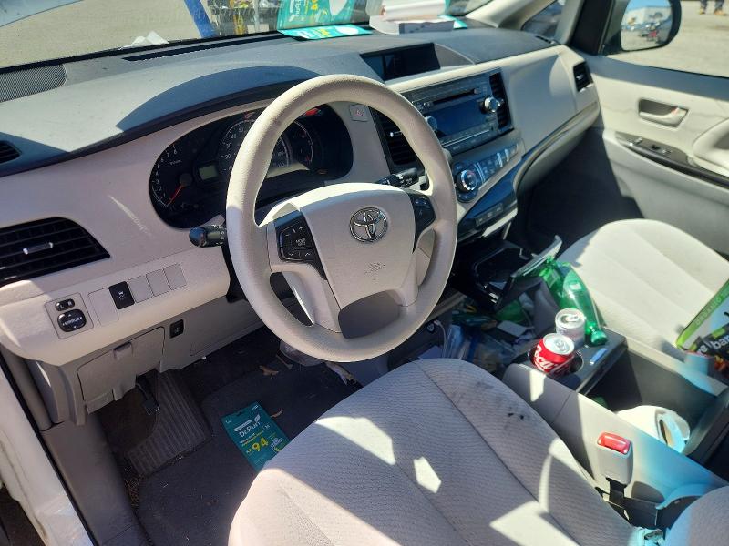 Photo 8 from auction – 2014 TOYOTA SIENNA with VIN 5TDKK3DC7ES431335