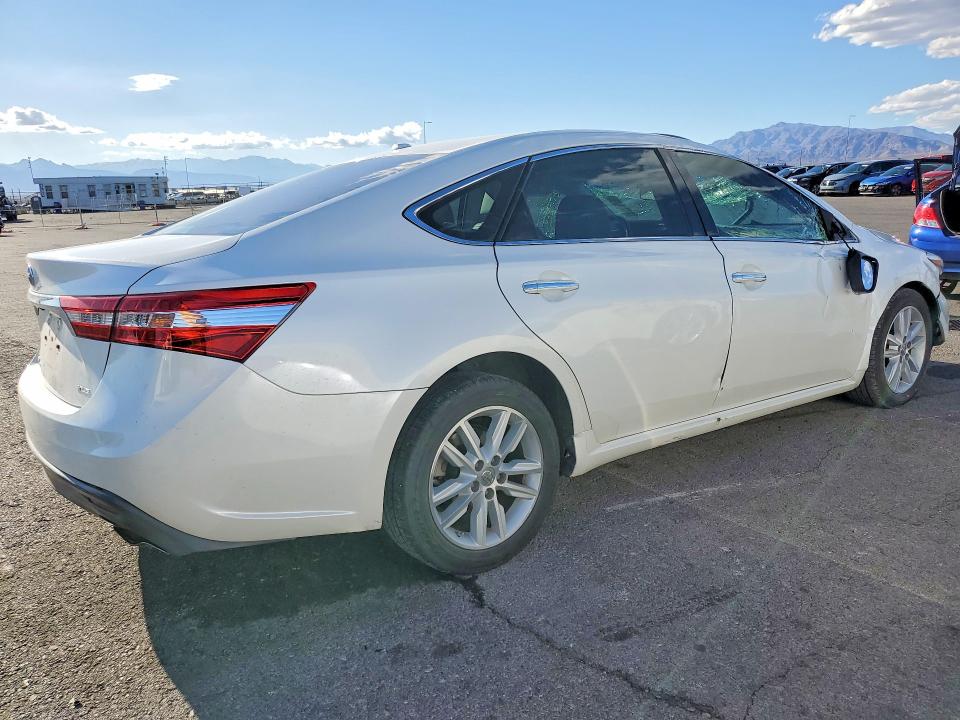 Photo 3 from auction – 2015 TOYOTA AVALON with VIN 4T1BK1EB8FU162071