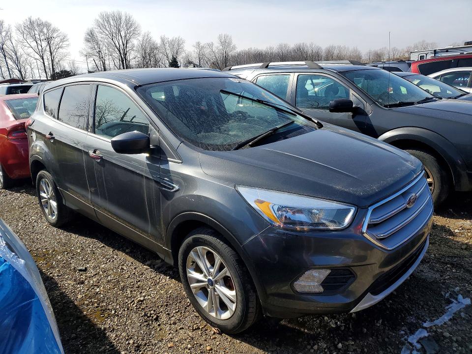 Photo 4 from auction – 2019 FORD ESCAPE with VIN 1FMCU9GD7KUC23786