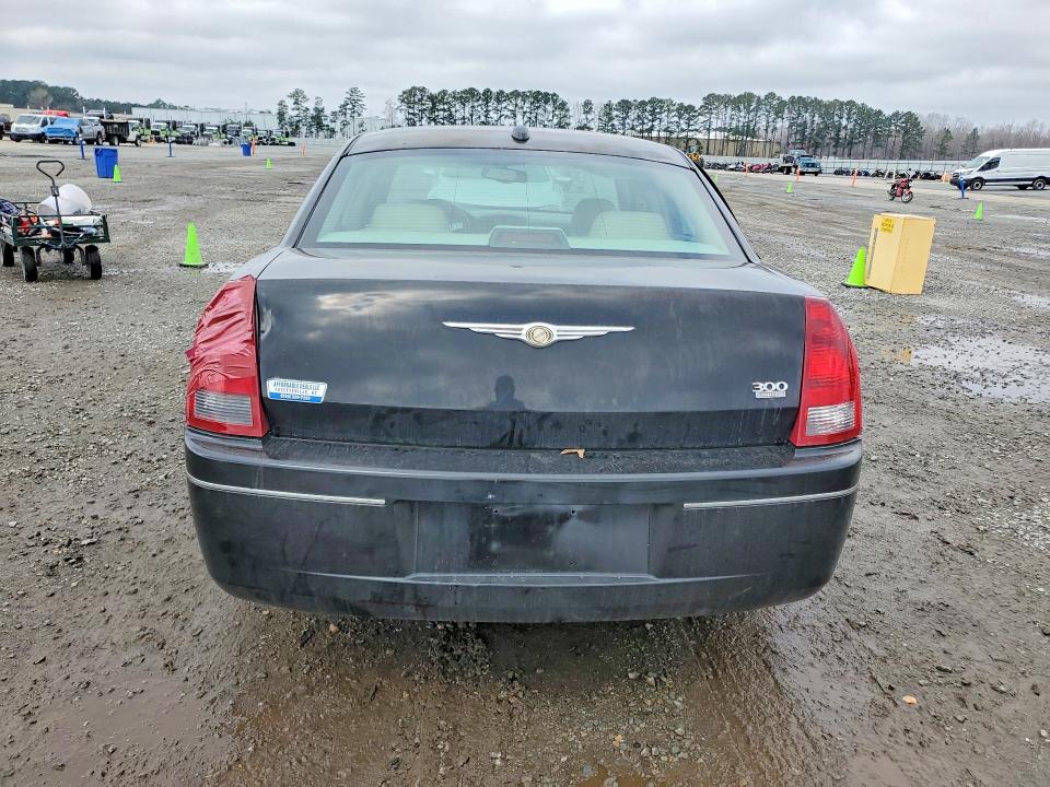 Photo 6 from auction – 2006 CHRYSLER 300 with VIN 2C3KA53G36H115132